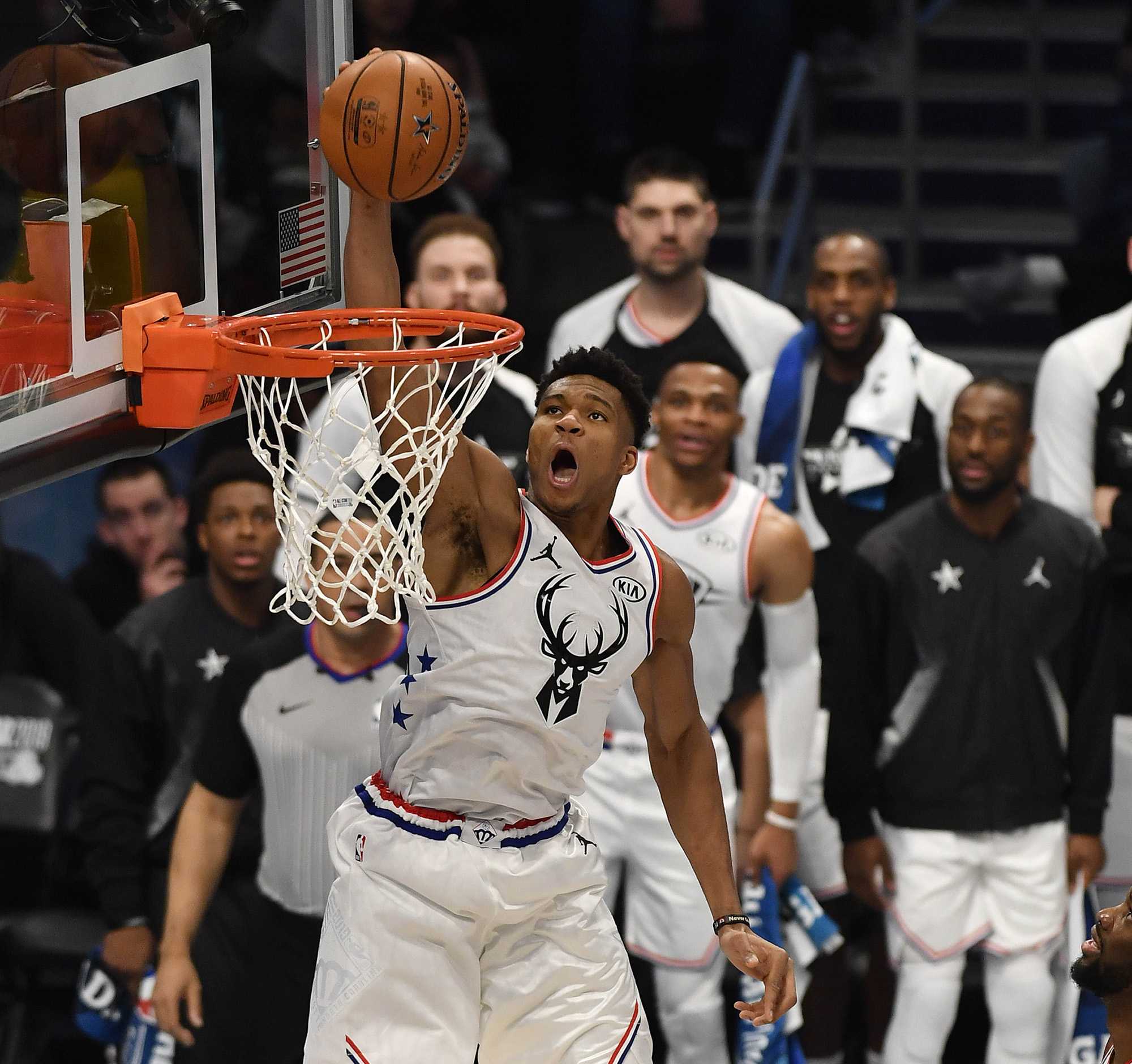 Team Giannis Giannis Antetokounmpo, of the Milwaukee Bucks goes up for a dunk during the first half in the 2019 NBA All-Star 2019 game on Sunday, February 17, 2019 at Spectrum Center in Charlotte, N.C. (David T. Foster III/Charlotte Observer/TNS)