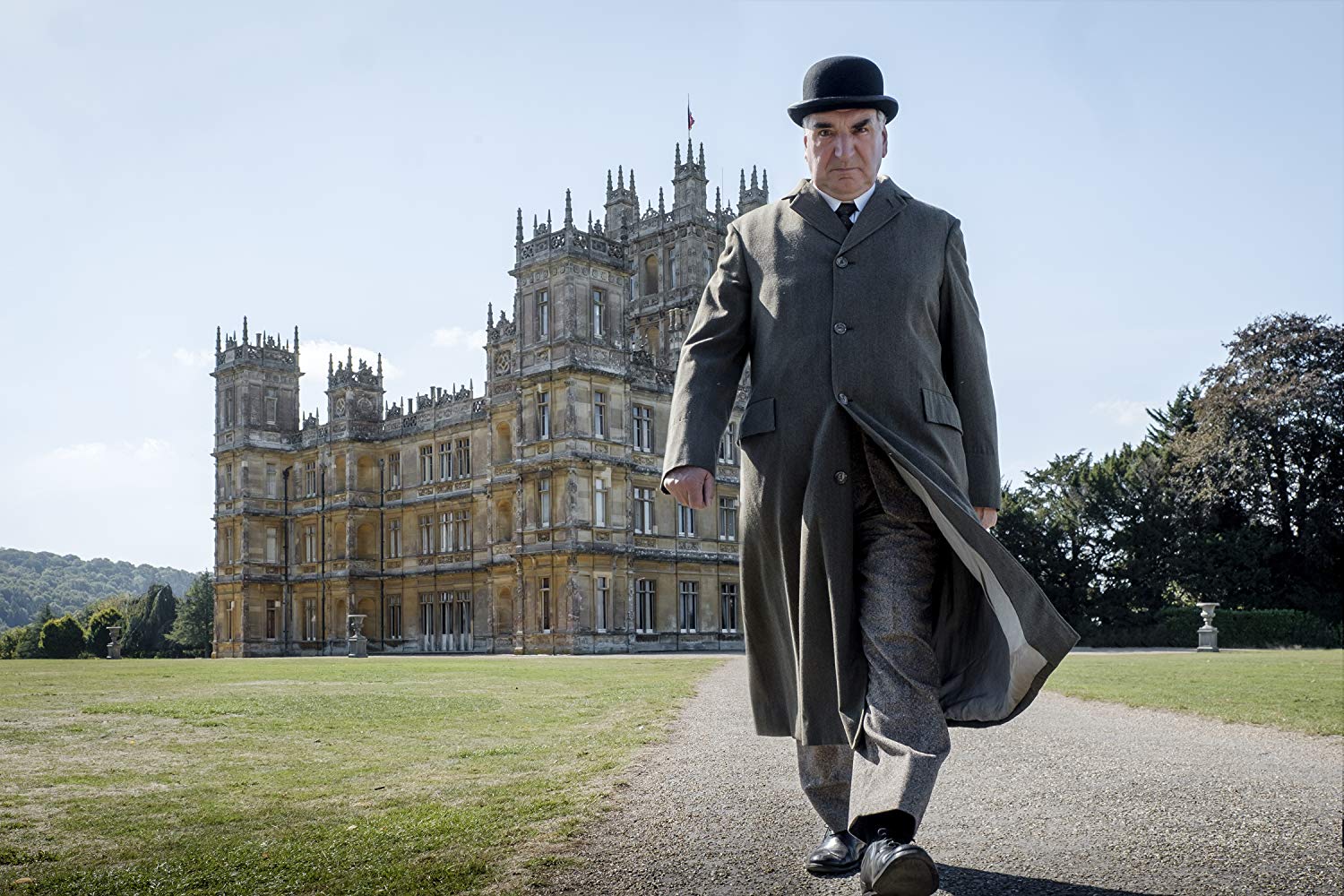 Downton Abbey Delights Dedicated Fans