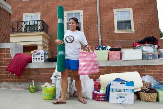 Wake Forest student moving into Davis Residence Hall.