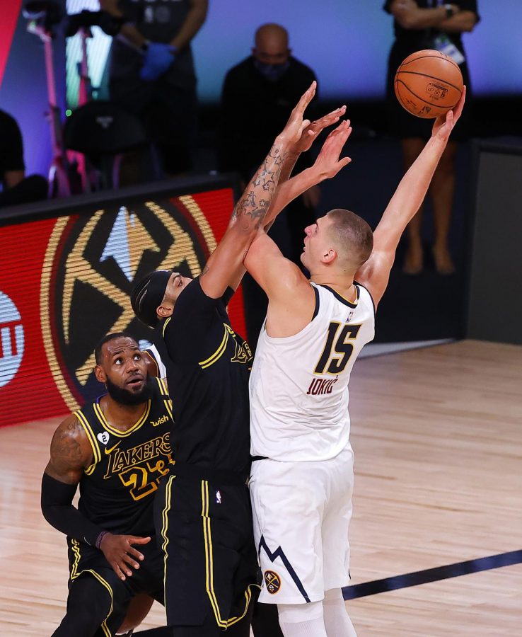 Jokic puts up a shot during the 2020 Western Conference Finals.