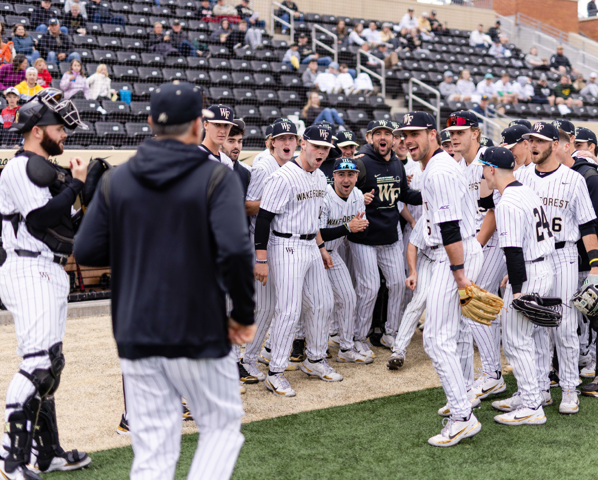 Baseball: Six-run seventh inning gives No. 8 Cavaliers series