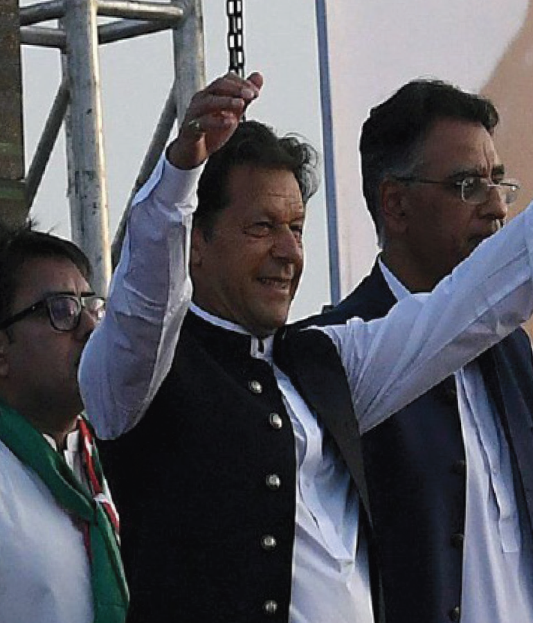Khan+has+called+for+an+early+election+to+decide+the+fate+of+Pakistan.