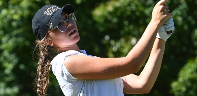 This past fall, Georgia Ruffolo competed in the Bryan National Collegiate and was the sec- ond-highest finisher on the B Team. She recorded an eight-over score of 224 to finish T26.