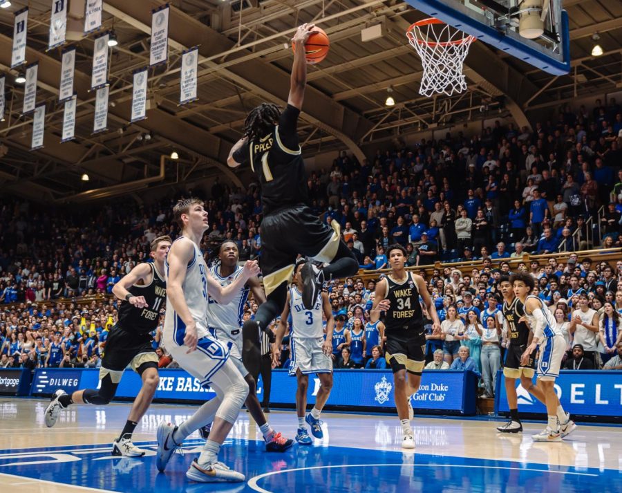 Tyree+Appleby+leaps+toward+the+basket+in+a+loss+against+Duke+Tuesday.