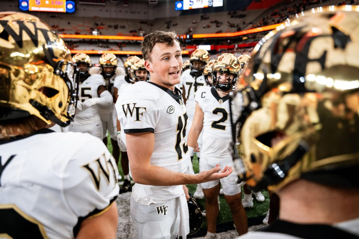 Redshirt+junior+quarterback+Michael+Kern+speaks+to+the+team+prior+to+kickoff+%28Courtesy+of+Wake+Forest+Athletics%29.+%0A